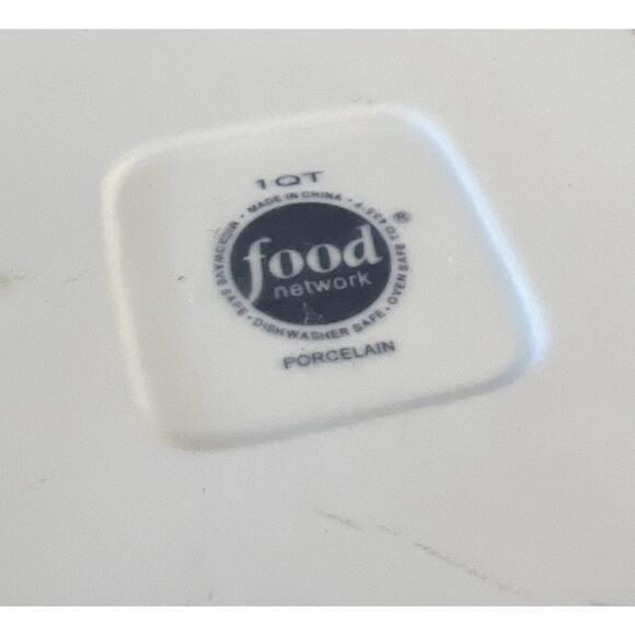 Food Network 1 Qt Sq Covered Baking Dish-White Porcelain-1 Quart-Covered Handles - Picture 6 of 6